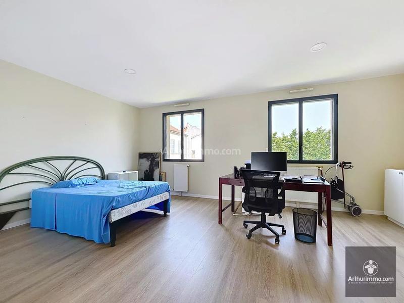 Appartement - 155 m² - 6 pièces