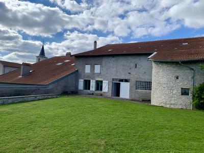 Maison - 331 m² - 9 pièces