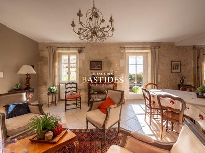 Maison ancienne - 187 m² - 6 pièces