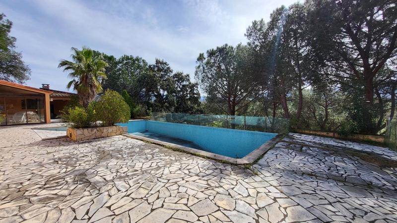 Maison - 305 m² - 10 pièces