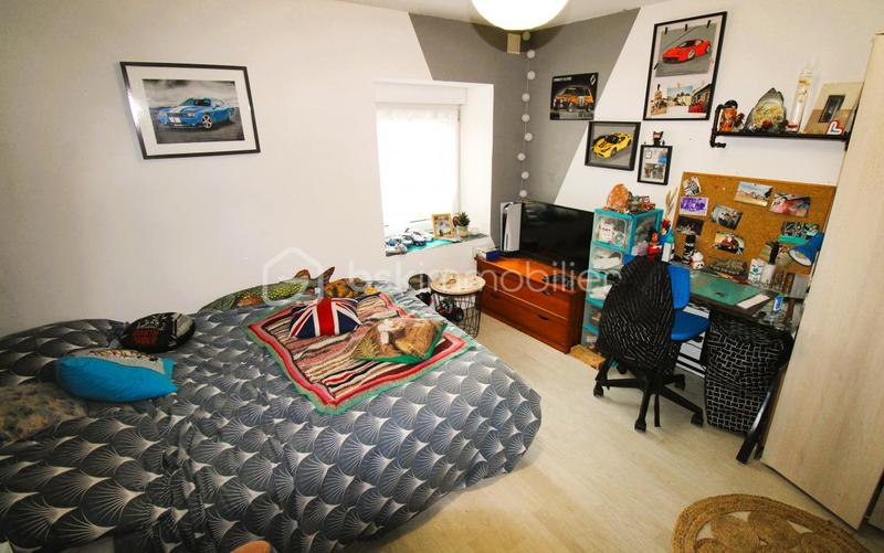 Maison - 281 m² - 5 pièces