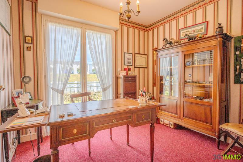 Maison traditionnelle - 148 m² - 6 pièces