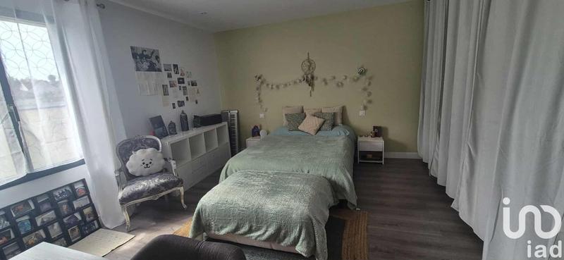 Maison - 238 m² - 8 pièces