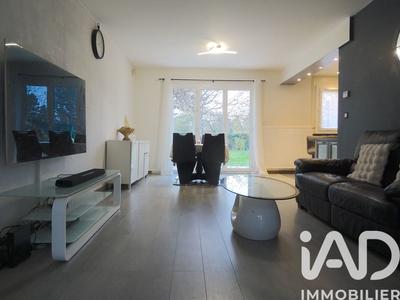 Maison - 83 m² - 5 pièces