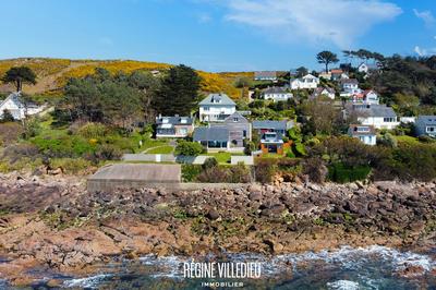 Maison - 198 m² - 8 pièces