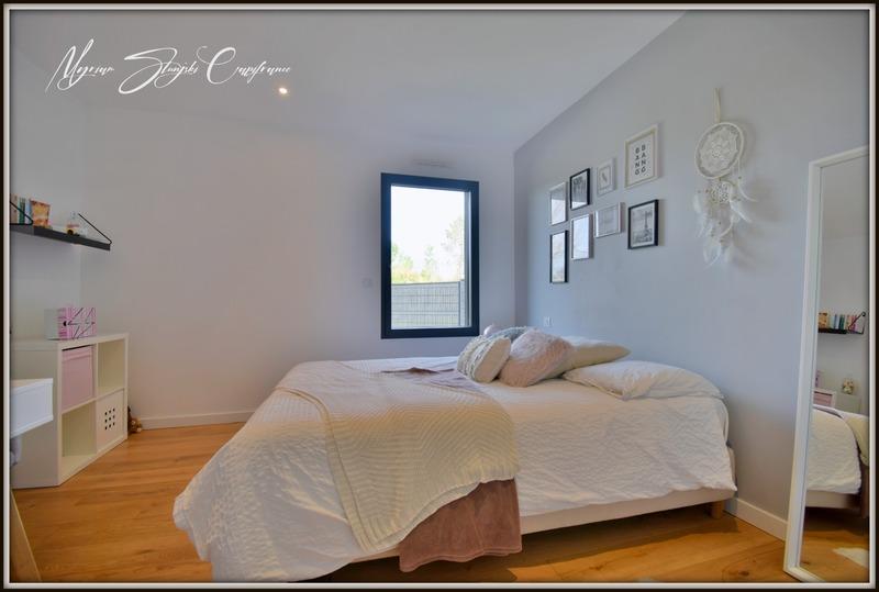 Propriété - 290 m² - 8 pièces