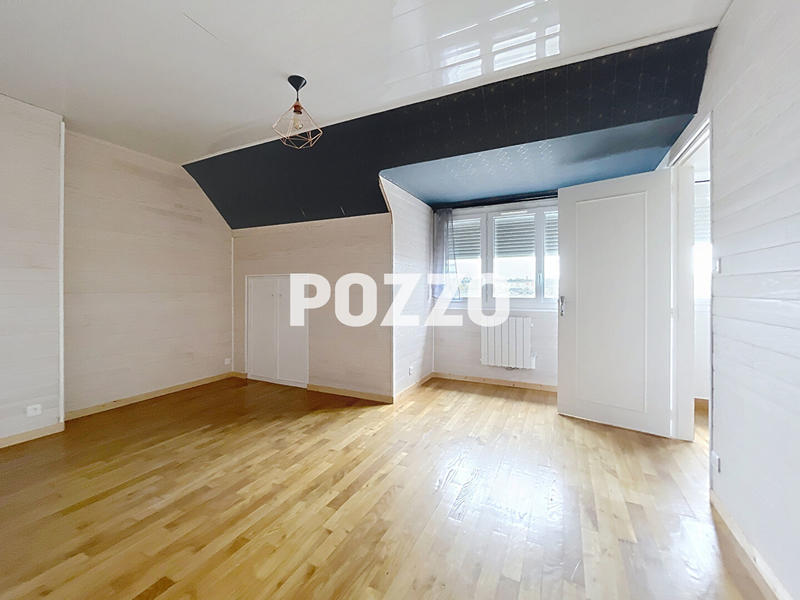 Appartement - 103 m² - 7 pièces