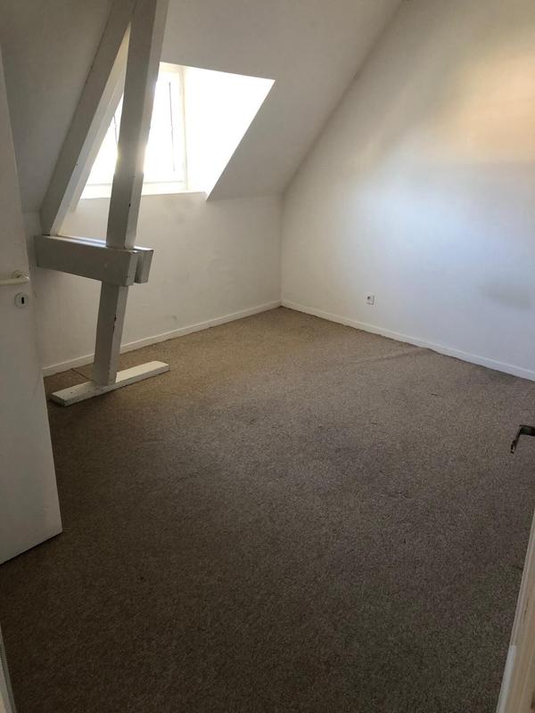 Maison - 98 m² - 5 pièces