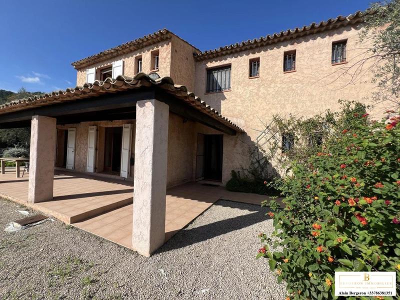 Villa - 194 m² - 5 pièces