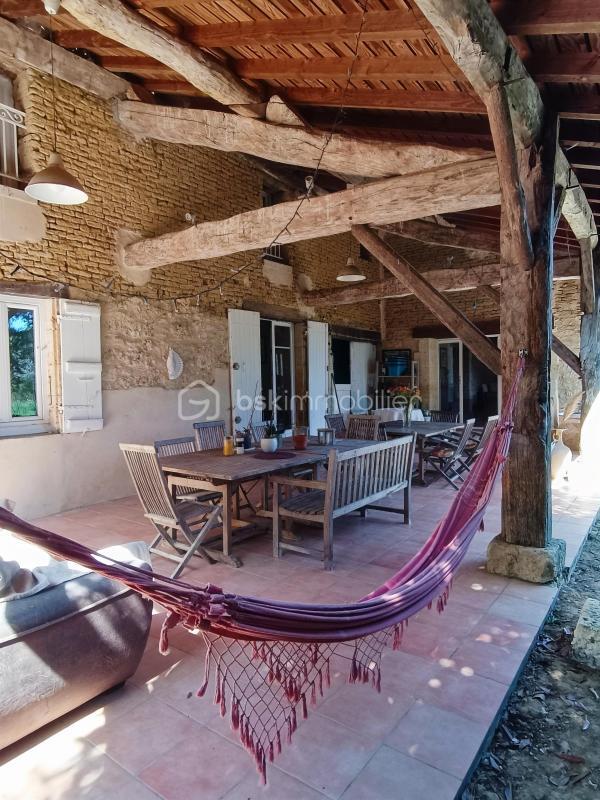 Demeure - 440 m² - 16 pièces