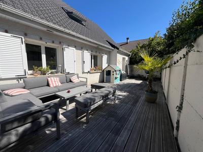 Maison - 93 m² - 5 pièces