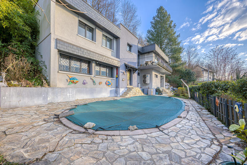 Villa - 168 m² - 5 pièces