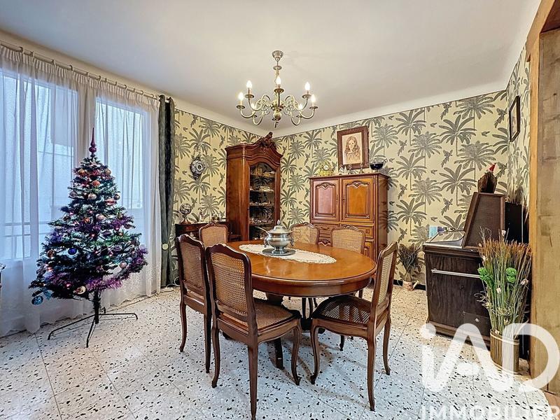 Maison - 150 m² - 8 pièces