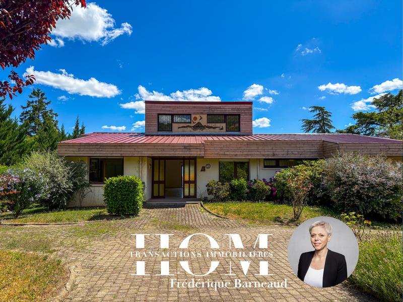 Villa - 290 m² - 10 pièces