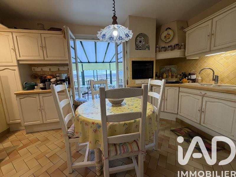 Maison - 174 m² - 7 pièces