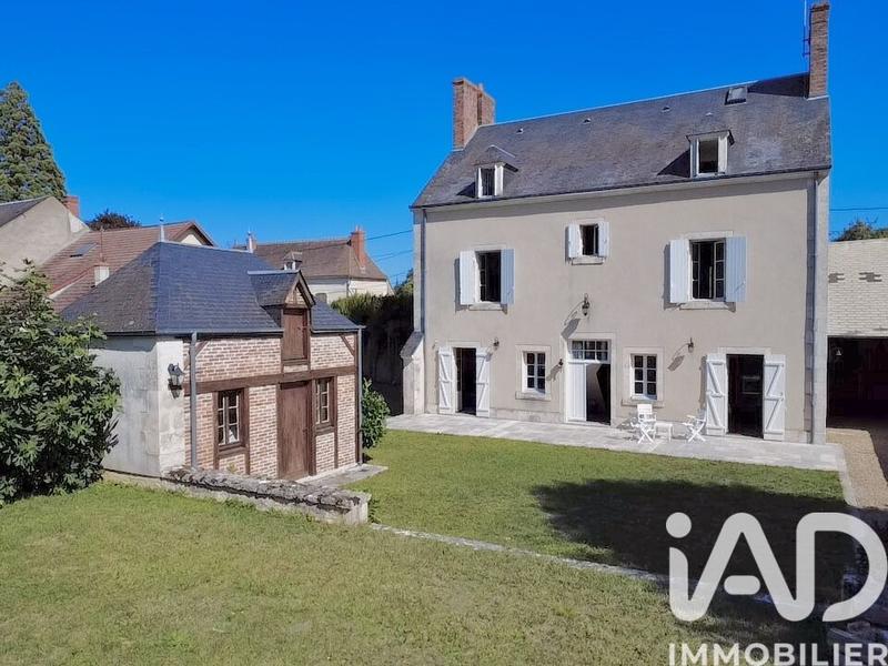 Maison - 266 m² - 9 pièces