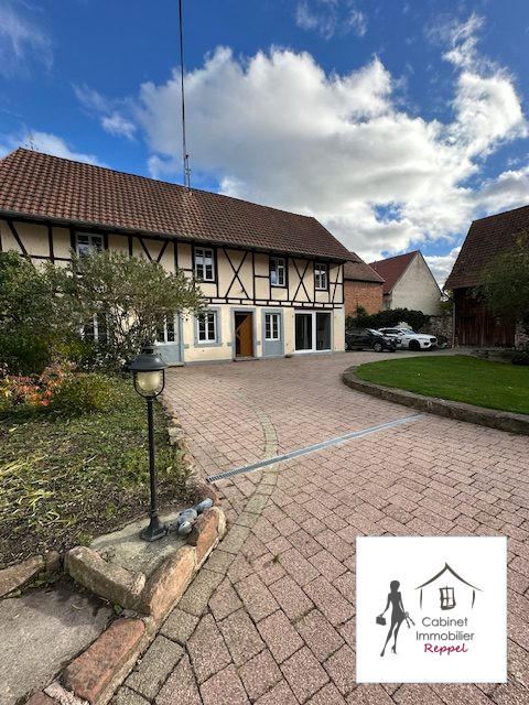 Maison - 340 m² - 10 pièces