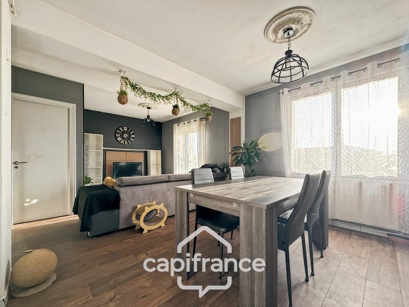 Maison - 103 m² - 4 pièces