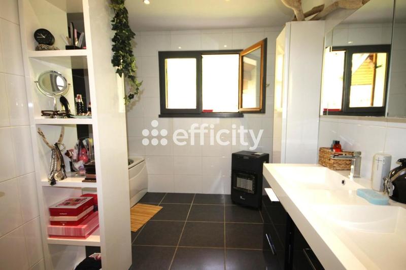 Maison - 142 m² - 6 pièces