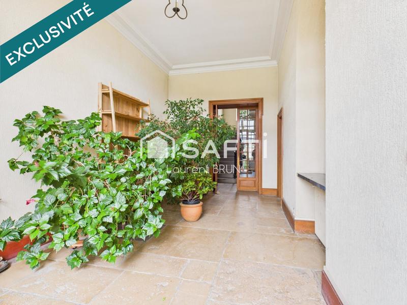 Appartement - 160 m² - 4 pièces