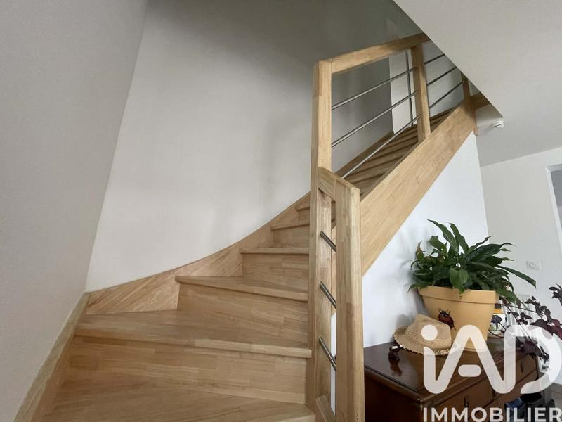 Maison - 95 m² - 6 pièces