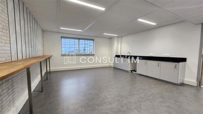 Bureau - 551 m²