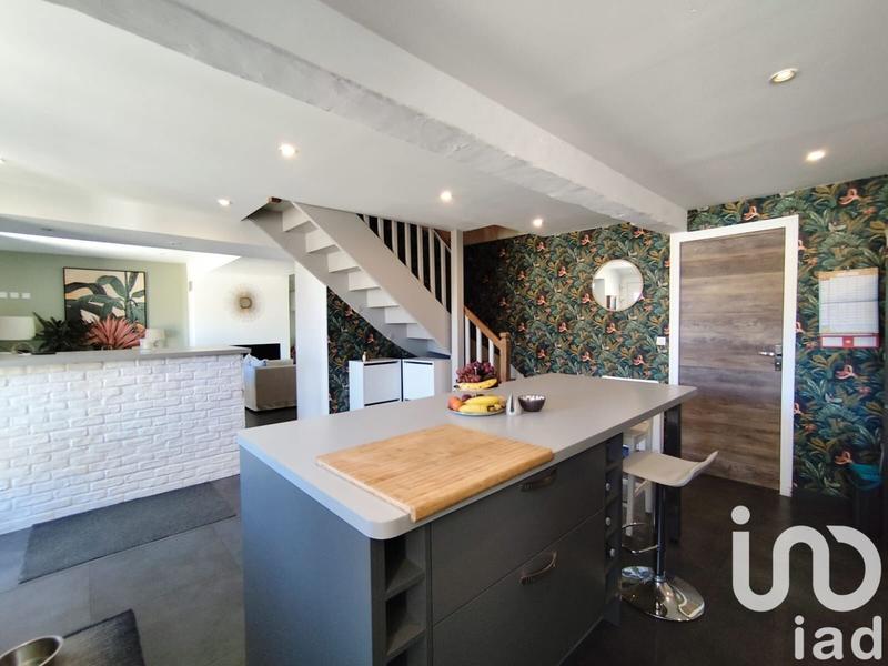 Maison - 147 m² - 6 pièces