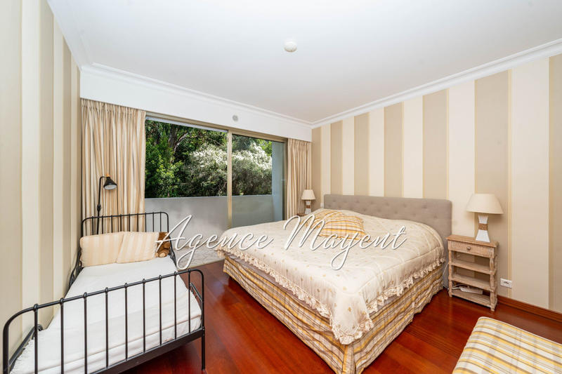 Appartement - 120 m² - 4 pièces