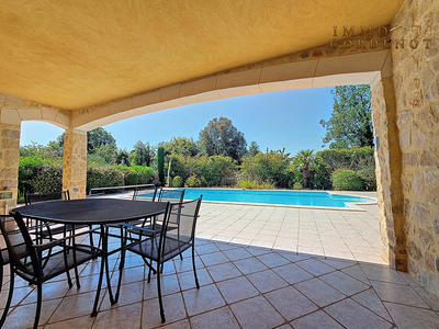 Villa - 137 m² - 4 pièces