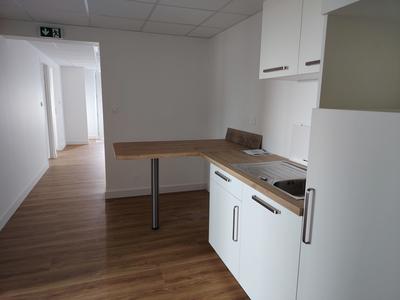 Bureau - 87 m² - 5 pièces