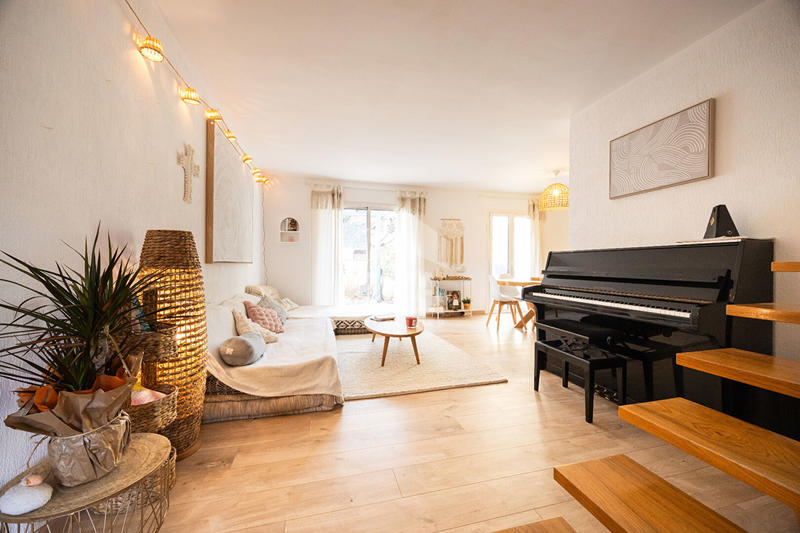 Maison - 90 m² - 4 pièces