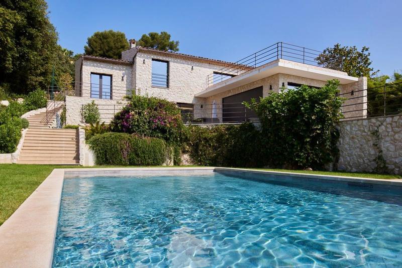 Villa - 260 m² - 7 pièces