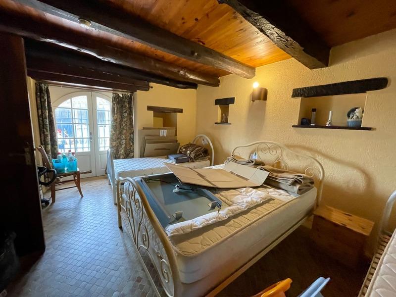 Propriété - 608 m² - 15 pièces