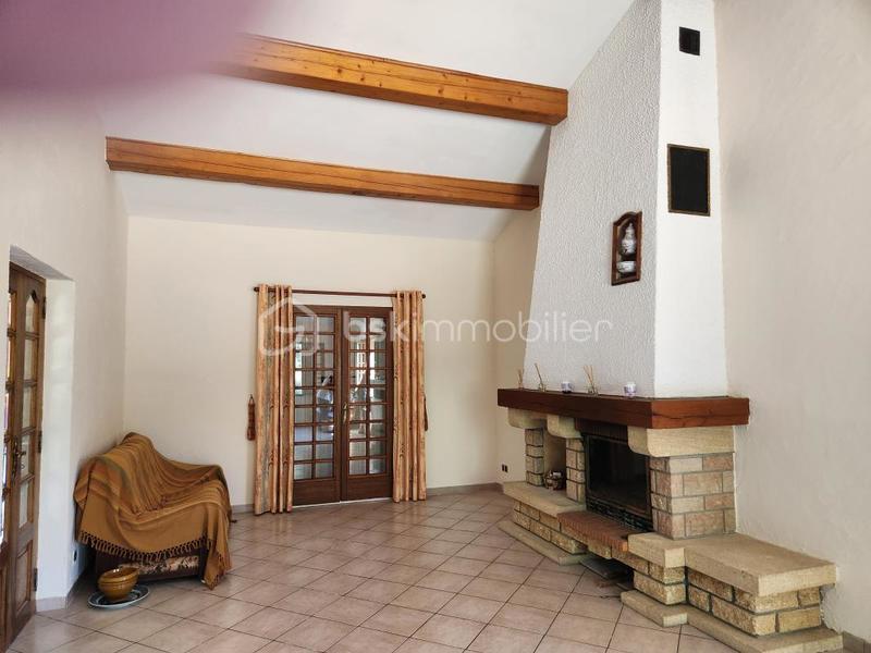 Maison traditionnelle - 140 m² - 6 pièces