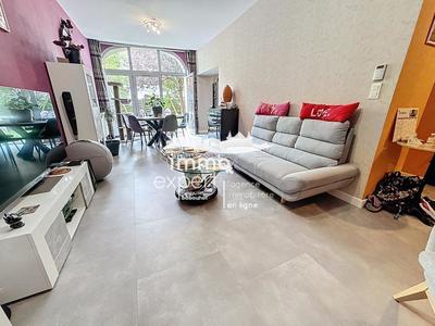 Duplex - 111 m² - 4 pièces