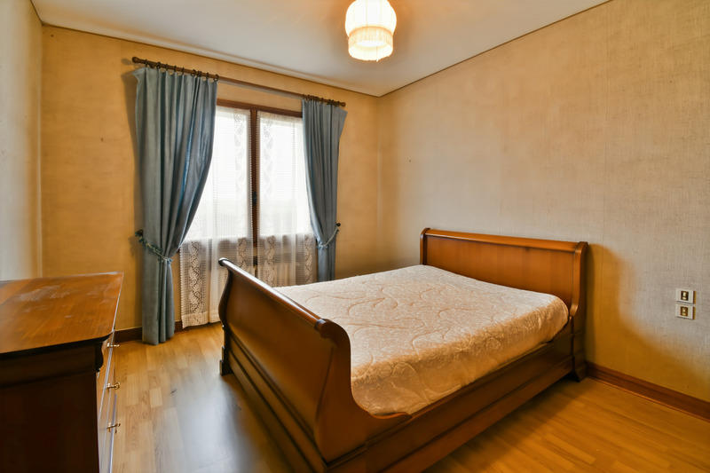 Maison - 320 m² - 10 pièces