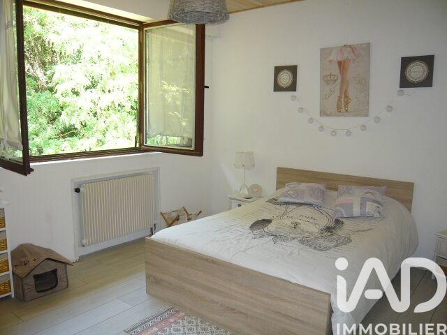 Appartement - 82 m² - 3 pièces