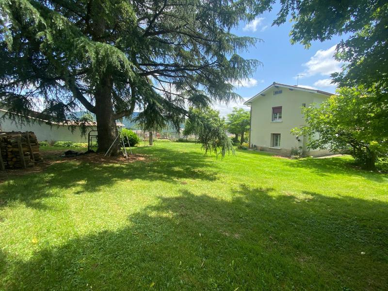 Villa - 180 m² - 5 pièces