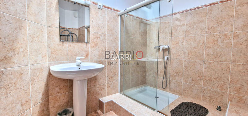 Villa - 237 m² - 10 pièces