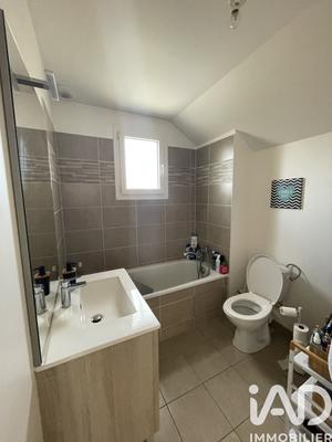 Maison - 80 m² - 5 pièces