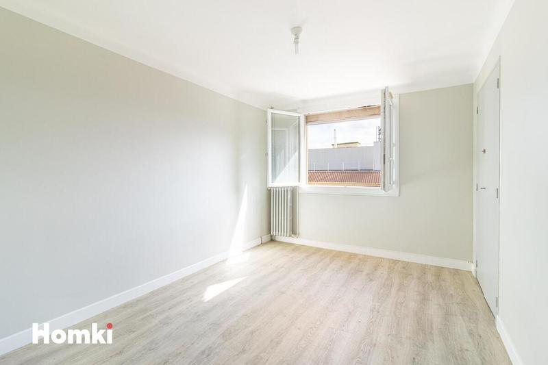 Appartement - 75 m² - 4 pièces