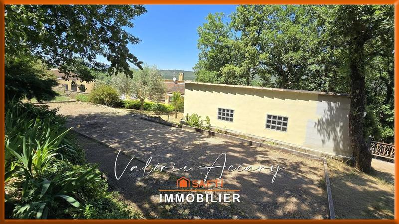 Maison - 102 m² - 4 pièces