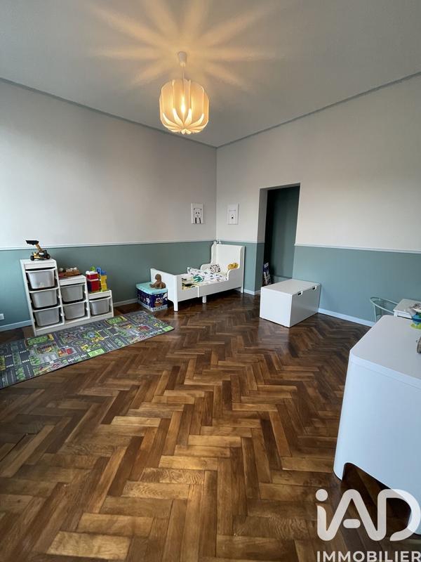 Maison - 320 m² - 10 pièces