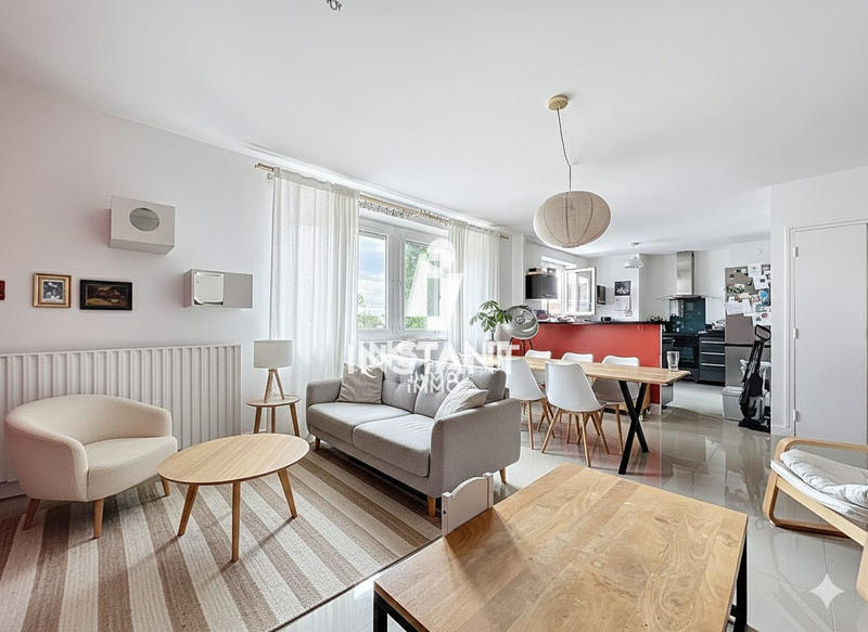 Appartement - 95 m² - 4 pièces