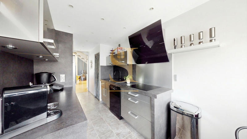 Appartement - 87 m² - 4 pièces