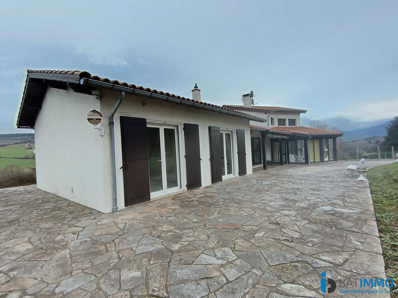 Villa - 180 m² - 6 pièces