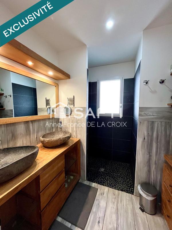 Maison - 205 m² - 7 pièces