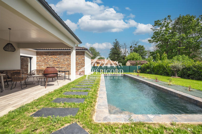 Maison contemporaine - 170 m² - 7 pièces