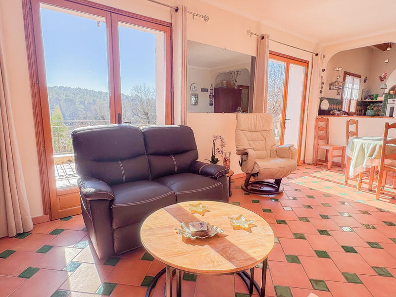 Maison - 166 m² - 6 pièces