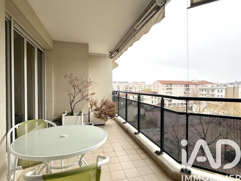 Appartement - 93 m² - 4 pièces